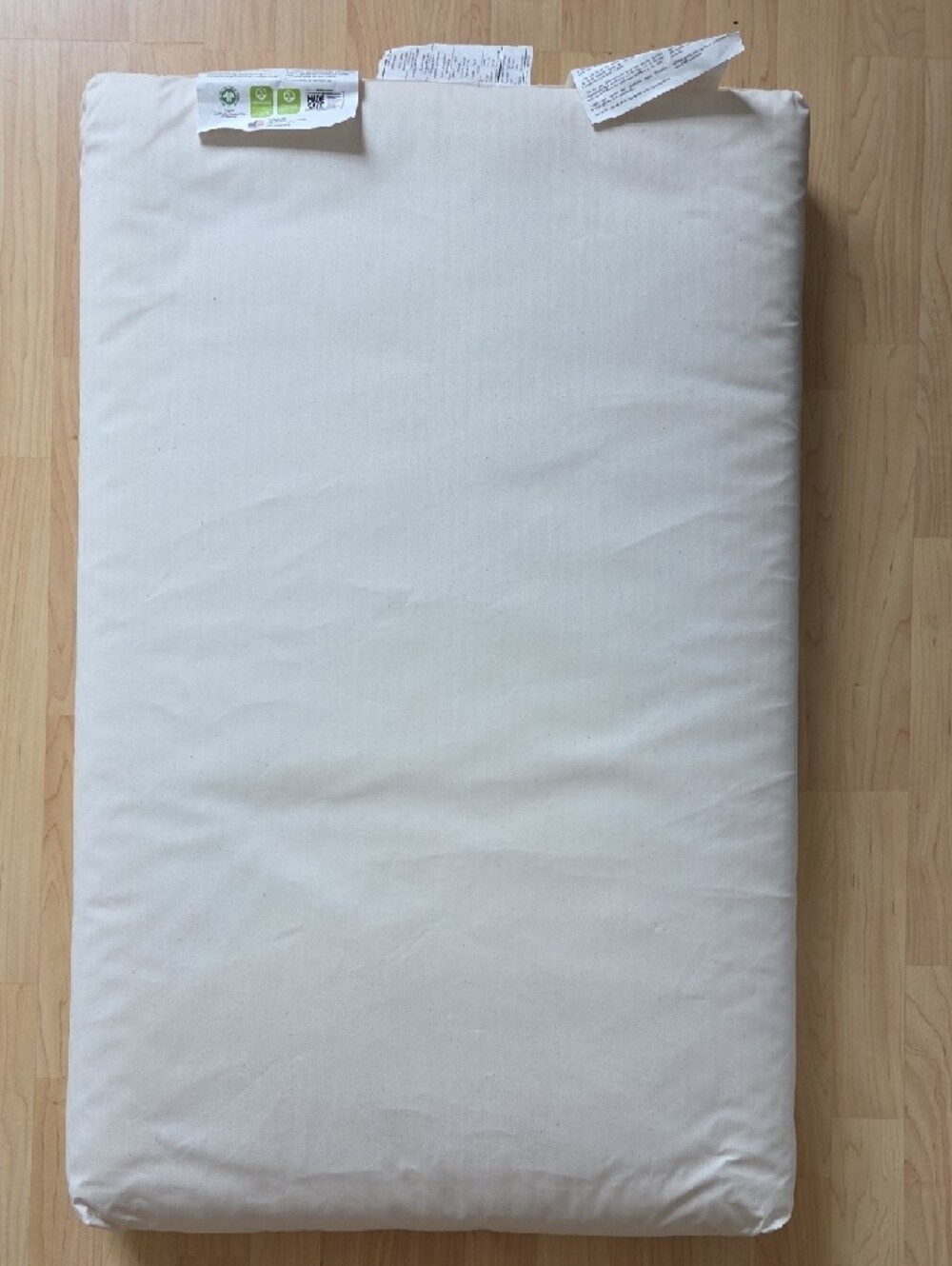 Naturepedic organic breathable mini crib mattress & Cover - Picture 2 of 9
